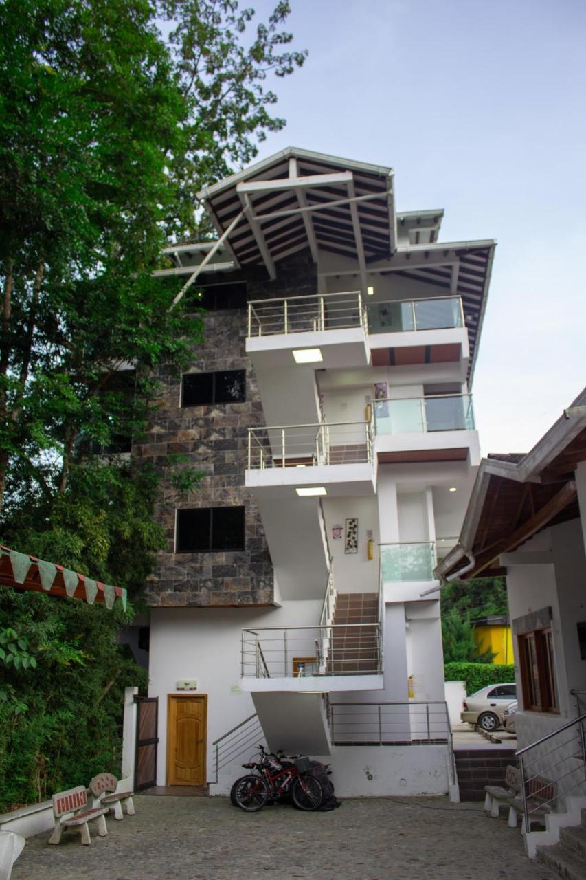 Hotel El Trocadero 圣拉菲尔 外观 照片
