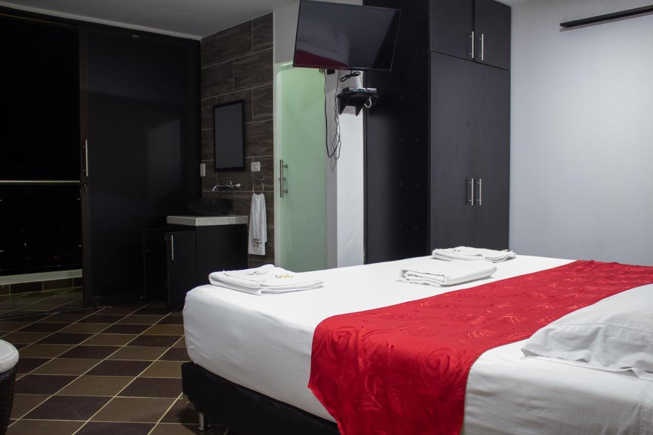 Hotel El Trocadero 圣拉菲尔 外观 照片